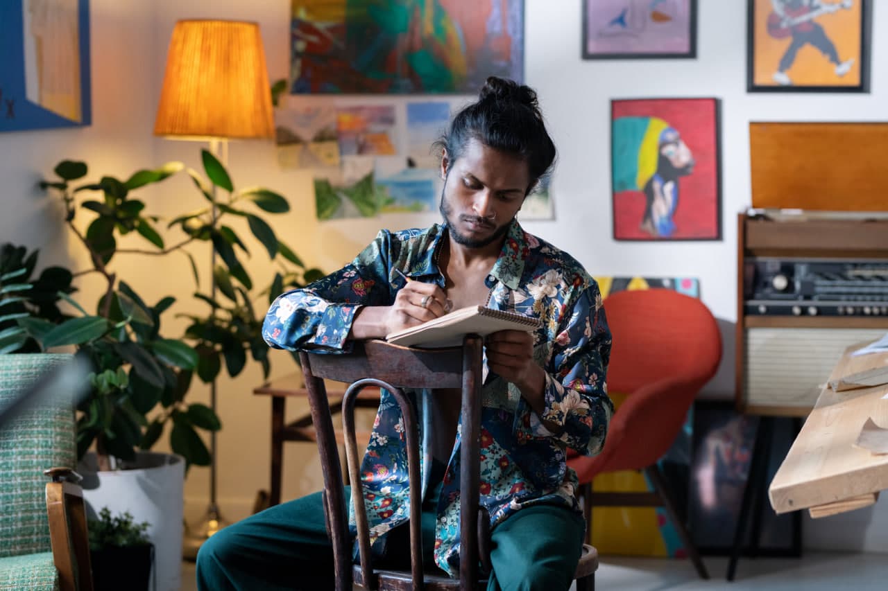 Story flow that actually works: panels, pacing, and payoff